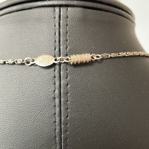 Vintage 1928 Roses Glass Intaglio Cameo Flower Floral Pendant Necklace - Picture 4 of 7